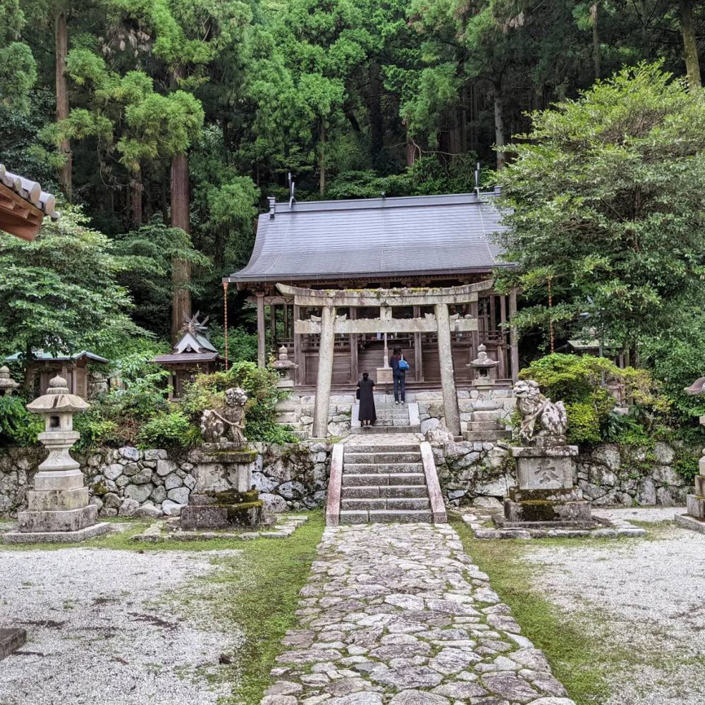奈良のパワースポット高天彦神社に